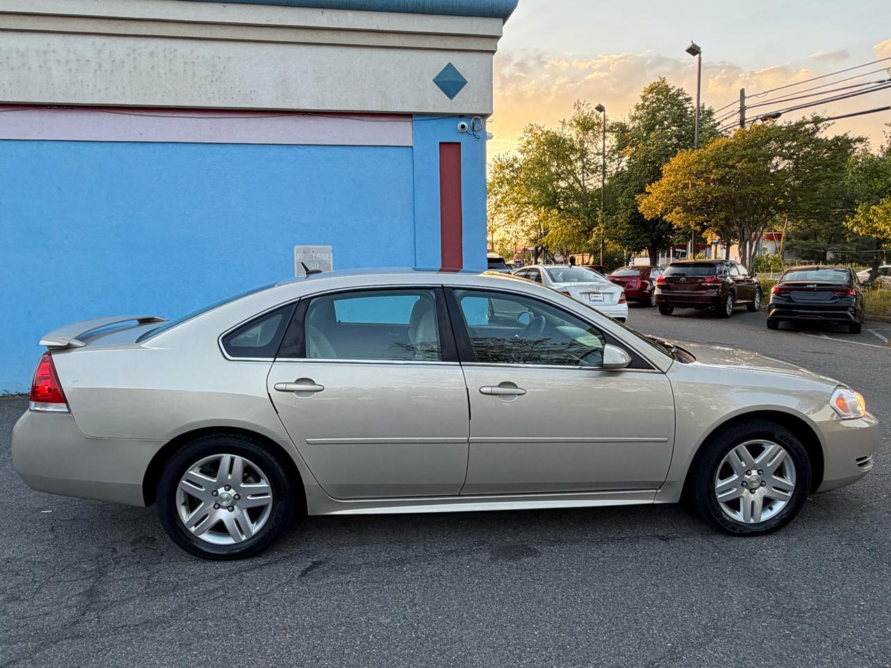 Chevrolet Impala LT (Fleet) 2012