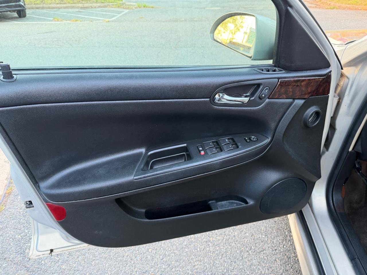 Chevrolet Impala LT (Fleet) 2012