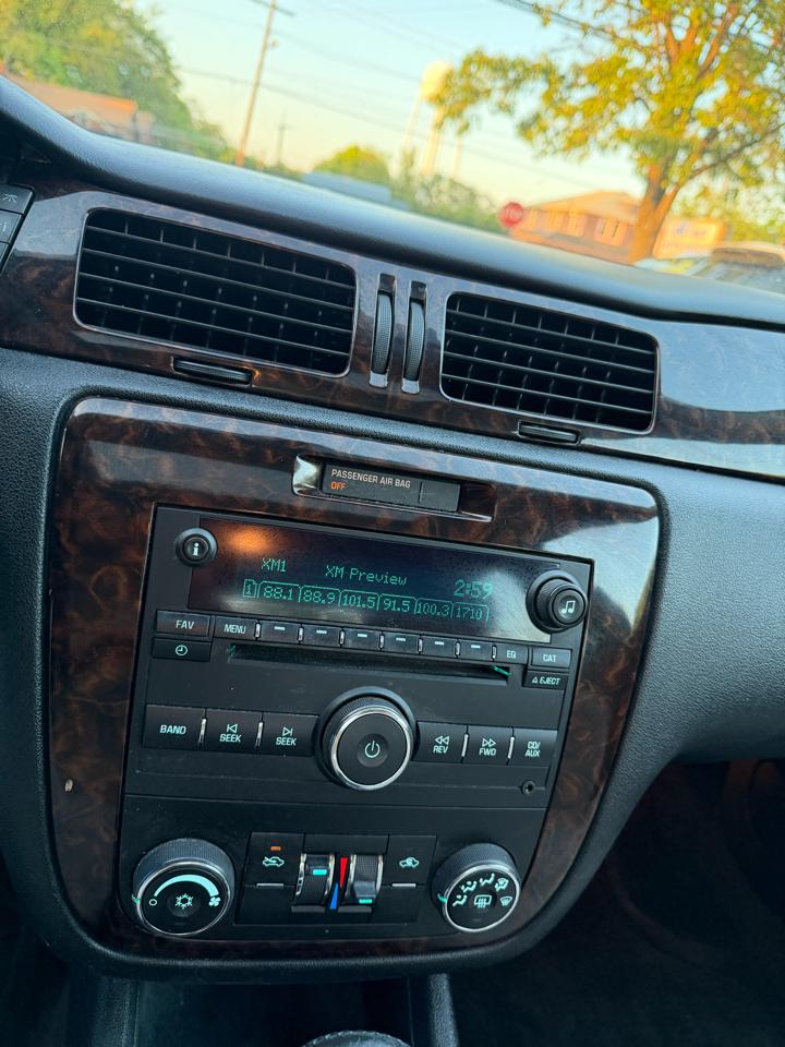 Chevrolet Impala LT (Fleet) 2012