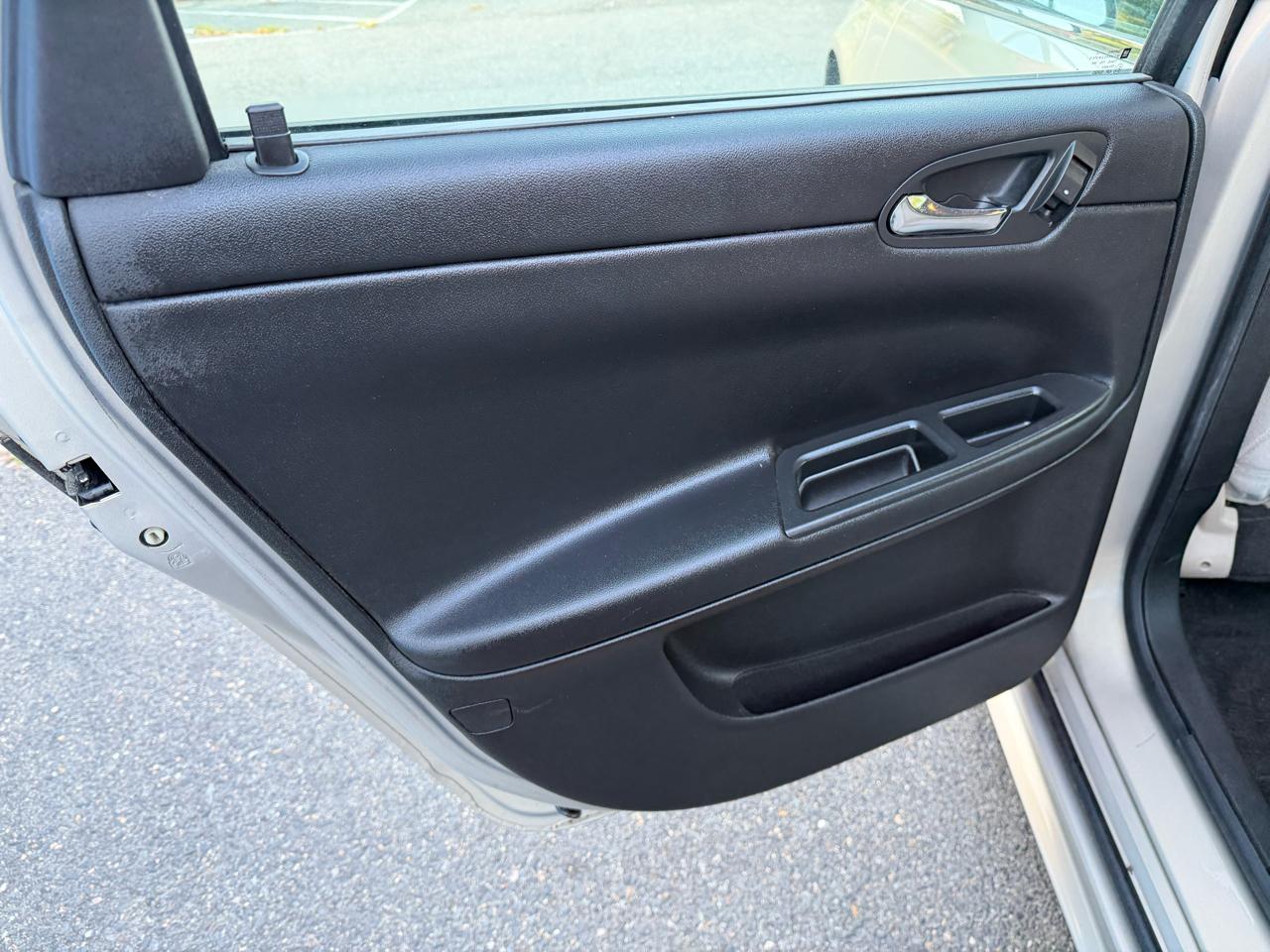 Chevrolet Impala LT (Fleet) 2012