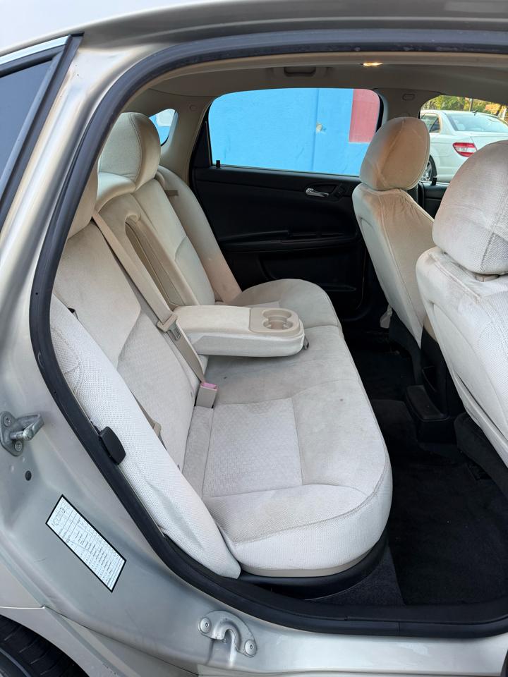 Chevrolet Impala LT (Fleet) 2012