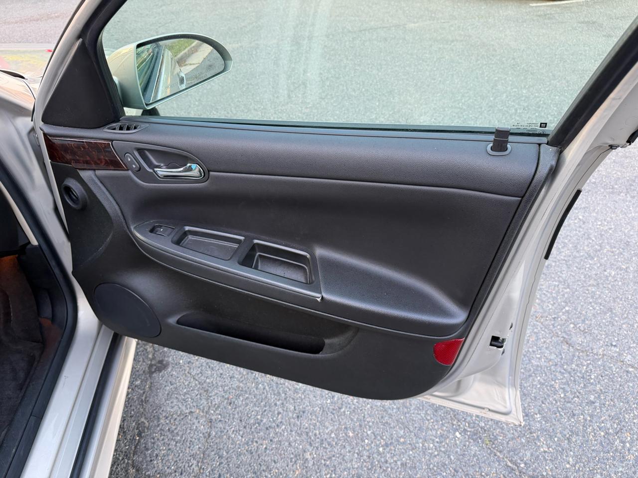 Chevrolet Impala LT (Fleet) 2012