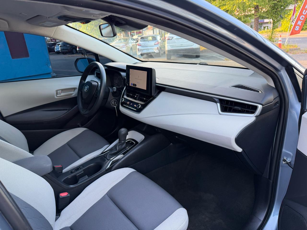 Toyota Corolla LE 2023