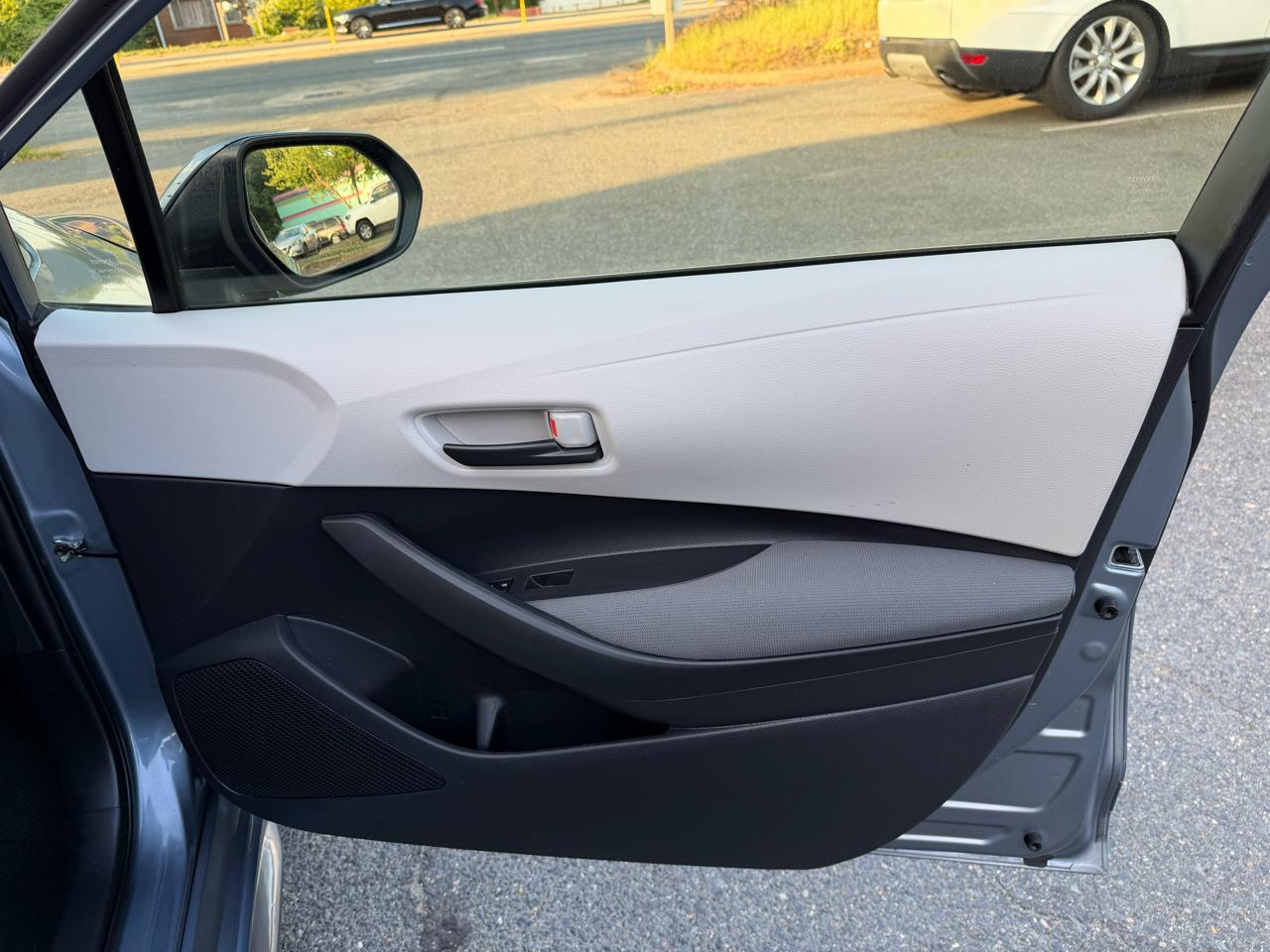Toyota Corolla LE 2023