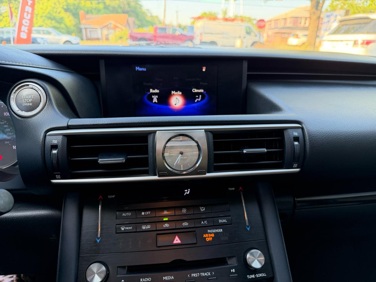Lexus IS 200t 2017