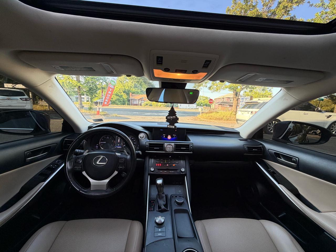 Lexus IS 200t 2017