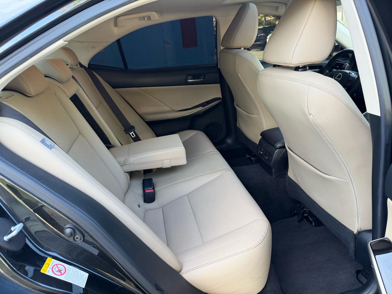 Lexus IS 200t 2017