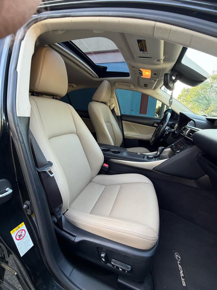 Lexus IS 200t 2017