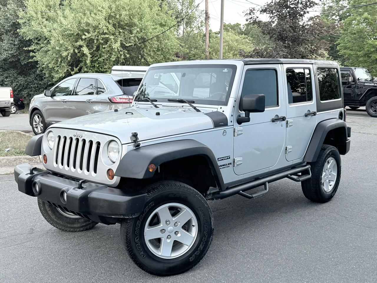 Jeep Wrangler Unlimited Sport 4WD 2011
