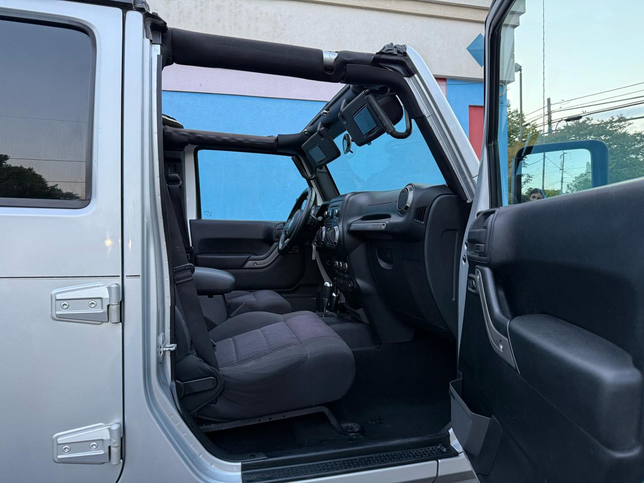 Jeep Wrangler Unlimited Sport 4WD 2011