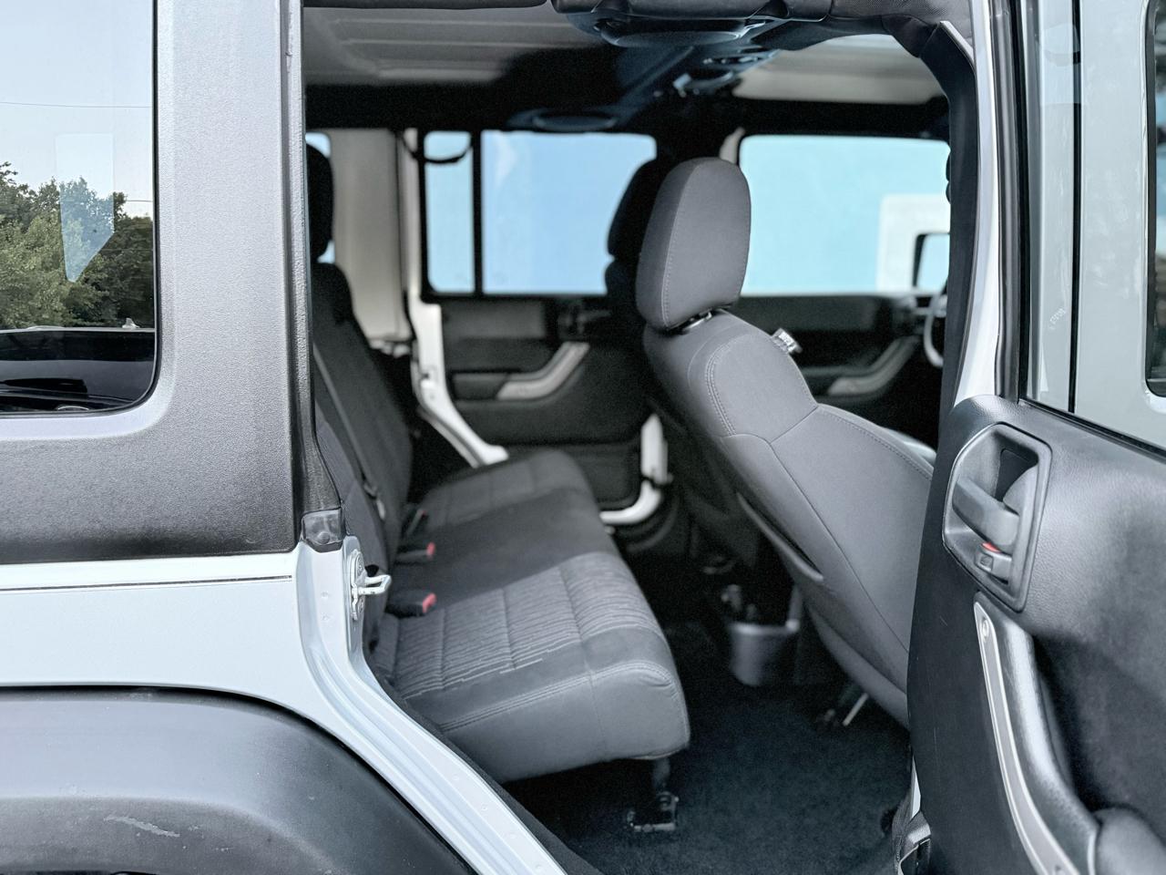Jeep Wrangler Unlimited Sport 4WD 2011