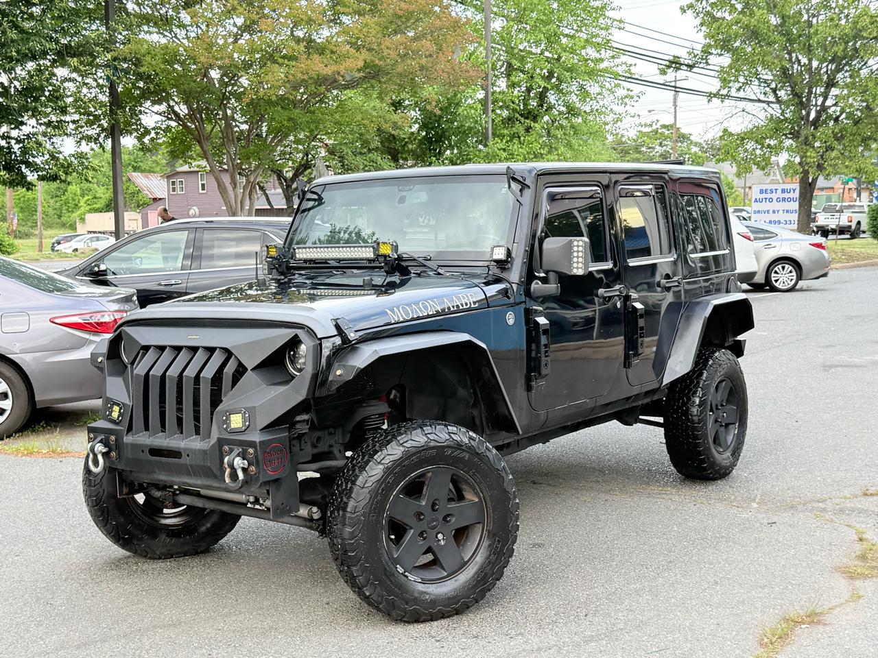 Jeep Wrangler Unlimited Sahara 4WD 2013