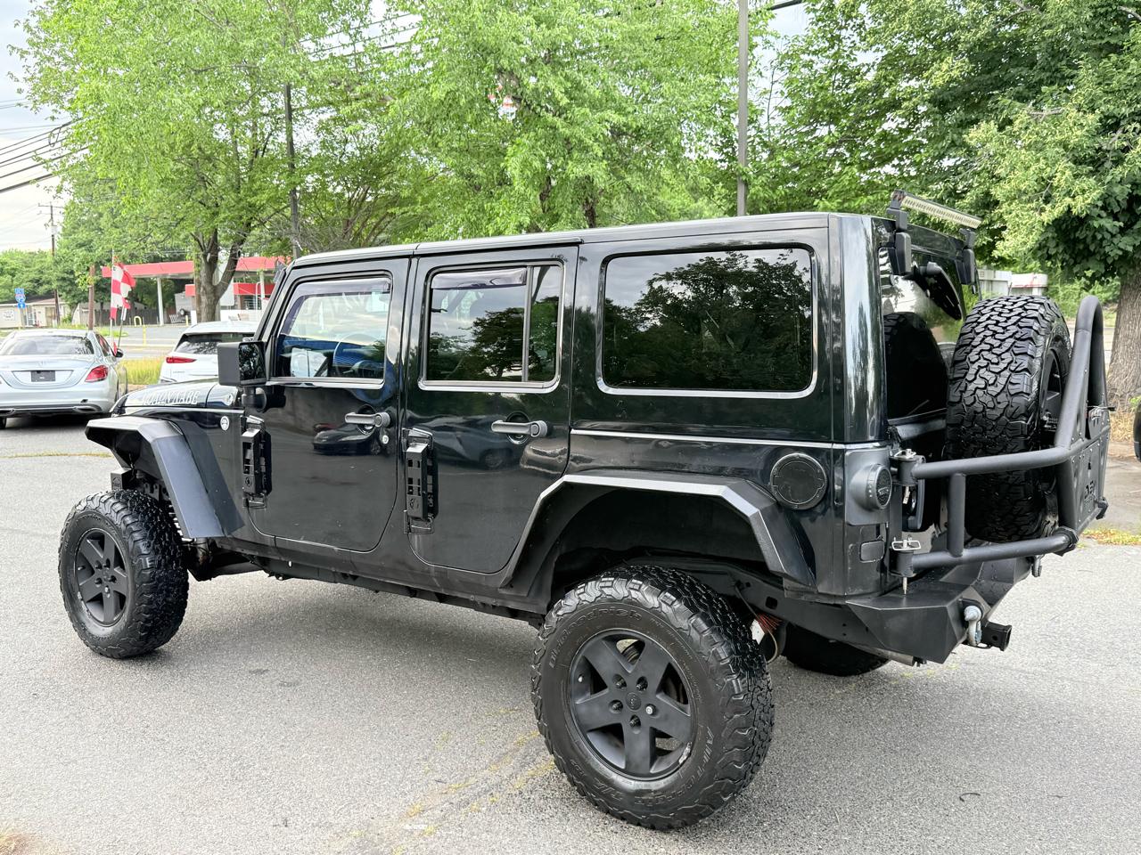 Jeep Wrangler Unlimited Sahara 4WD 2013