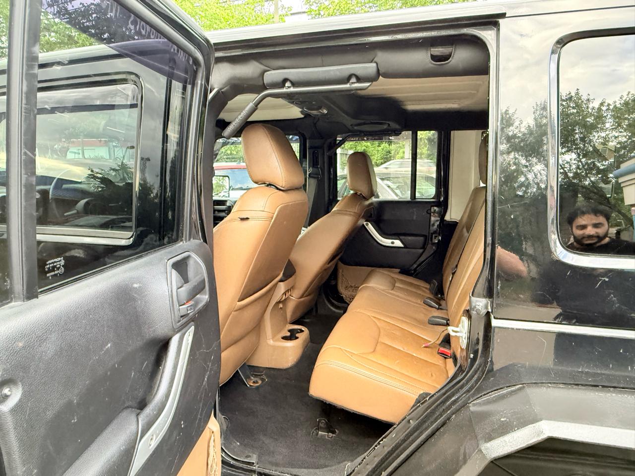 Jeep Wrangler Unlimited Sahara 4WD 2013