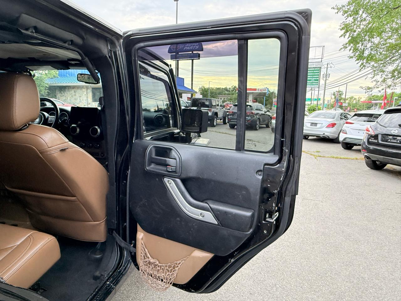 Jeep Wrangler Unlimited Sahara 4WD 2013