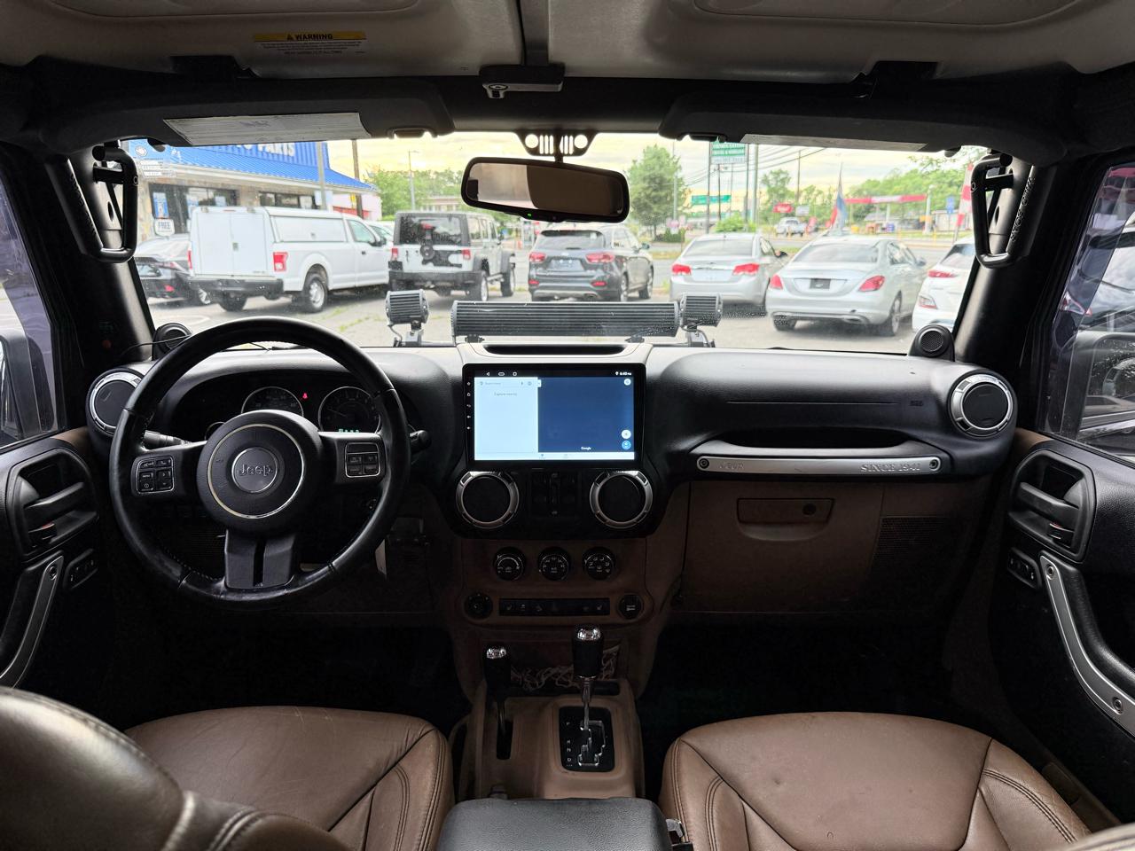 Jeep Wrangler Unlimited Sahara 4WD 2013