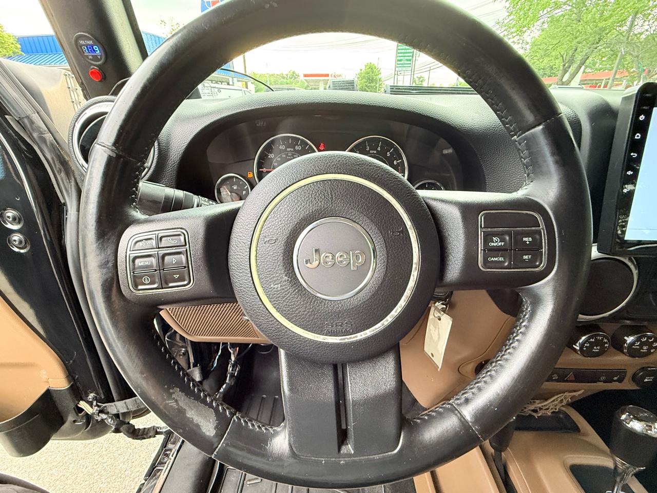 Jeep Wrangler Unlimited Sahara 4WD 2013