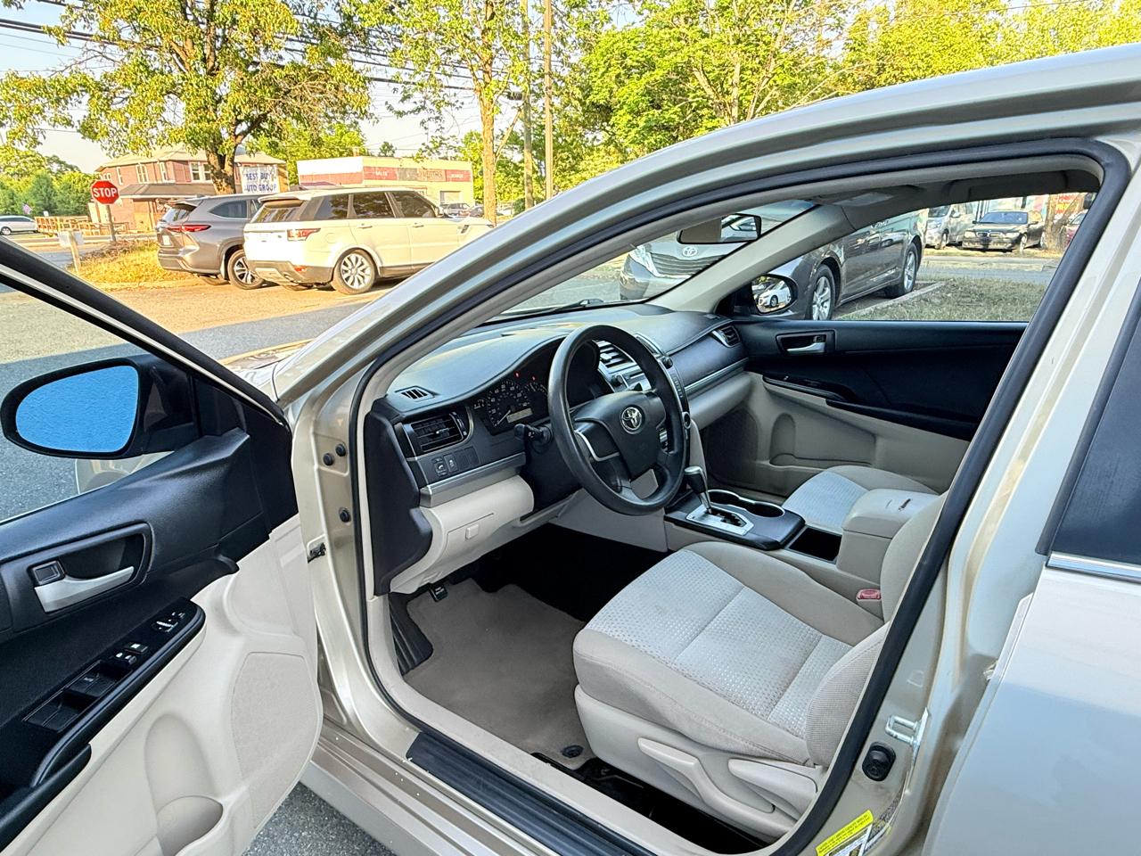 Toyota Camry L 2012