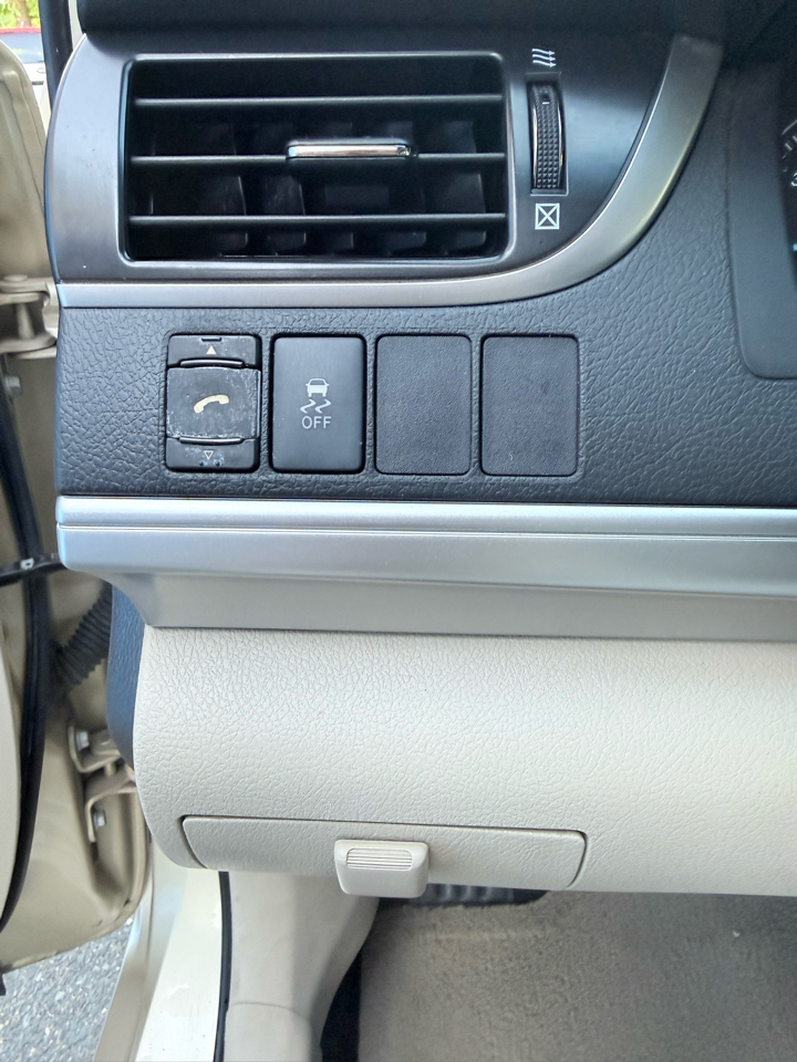 Toyota Camry L 2012