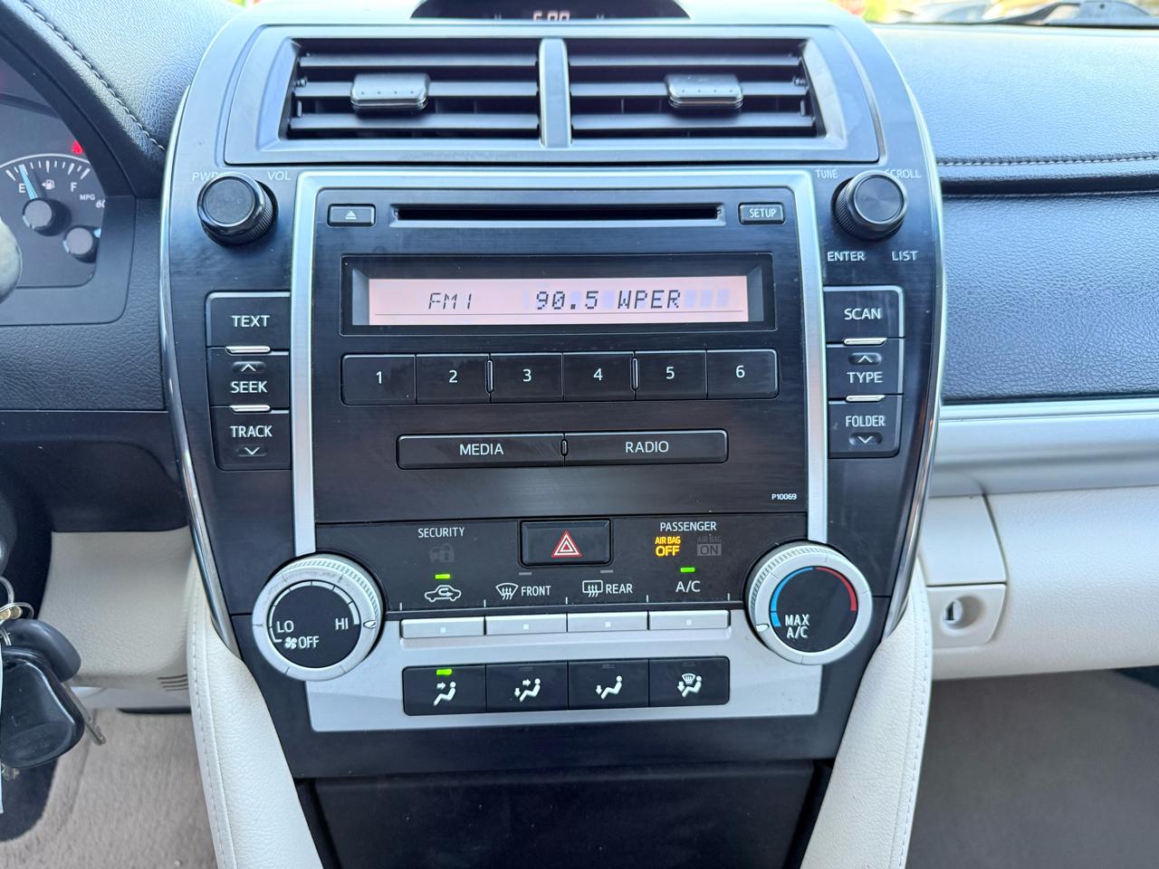 Toyota Camry L 2012