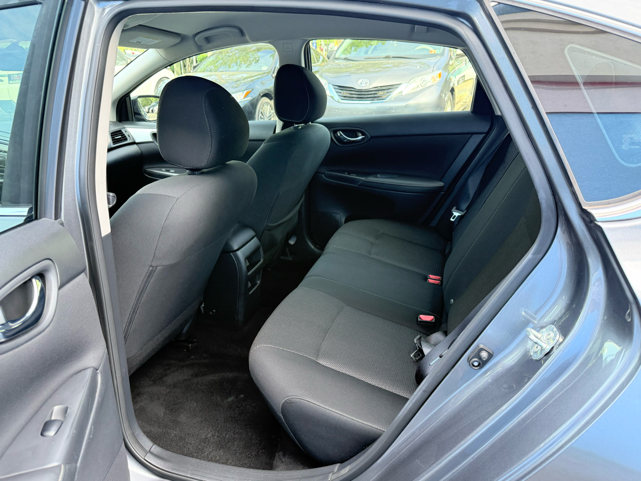 Nissan Sentra S CVT 2019