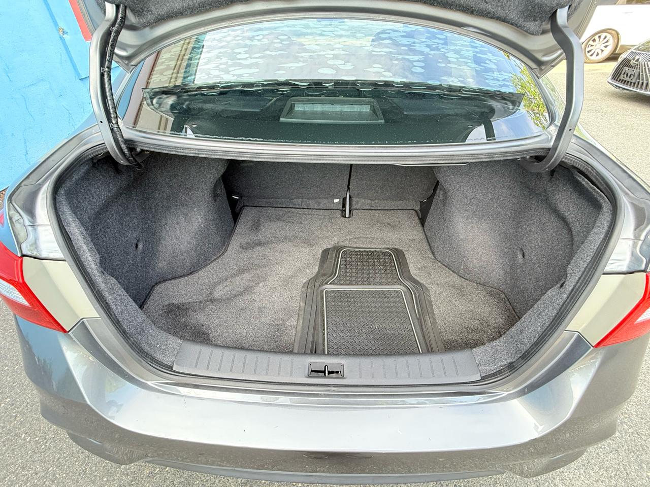 Nissan Sentra S CVT 2019