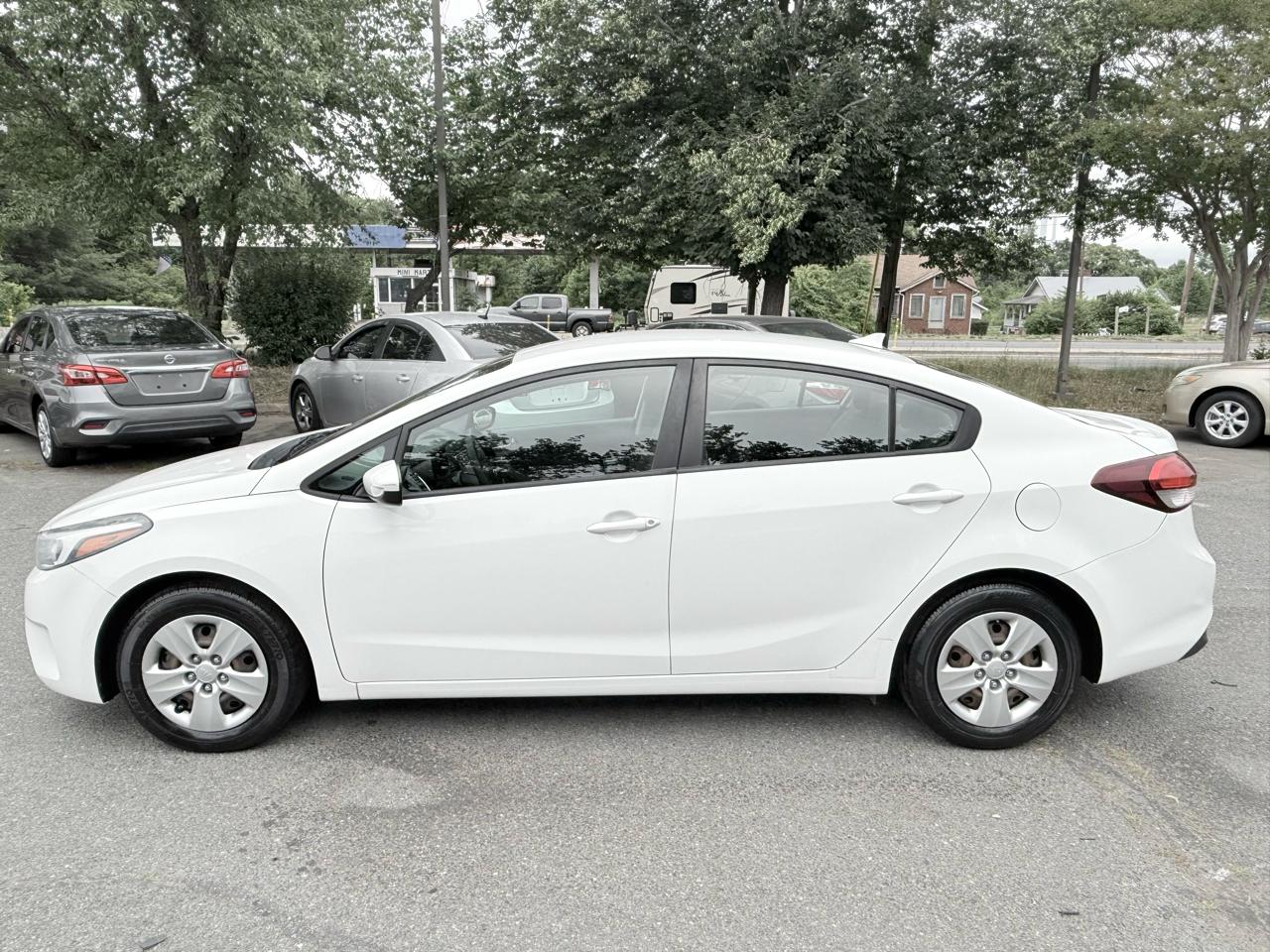 Kia Forte LX 6A 2017