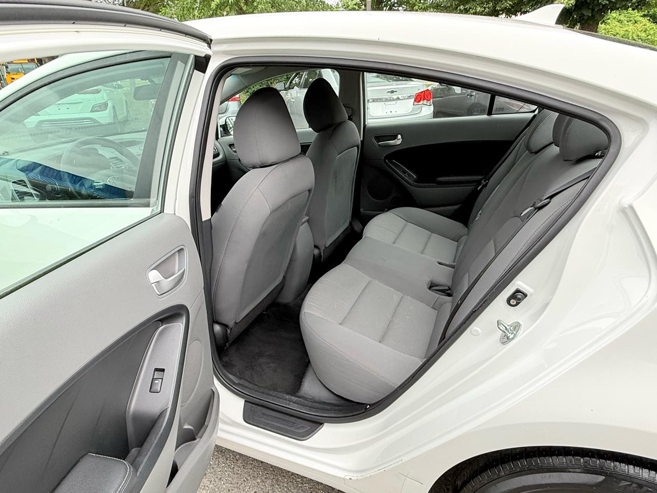 Kia Forte LX 6A 2017