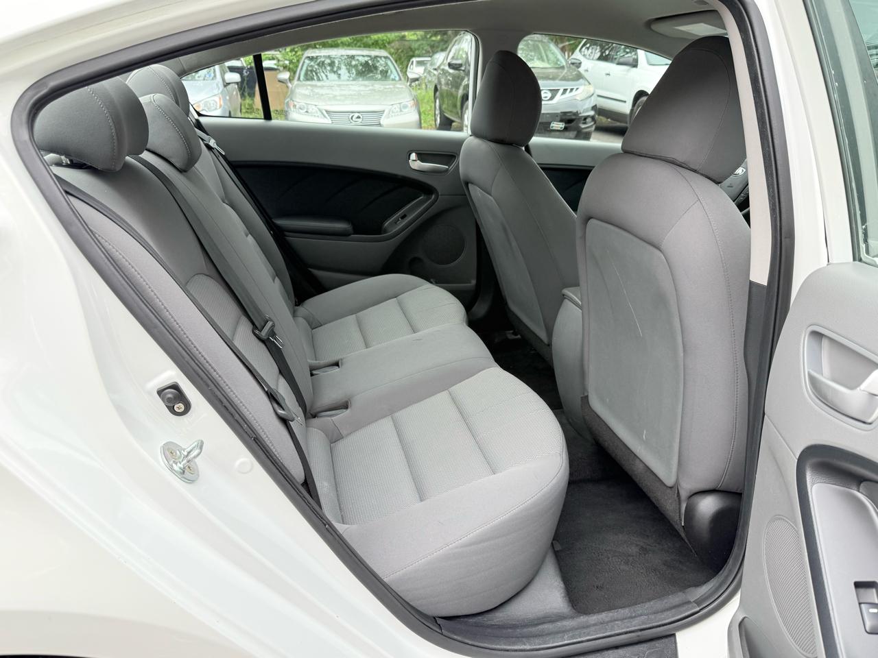 Kia Forte LX 6A 2017
