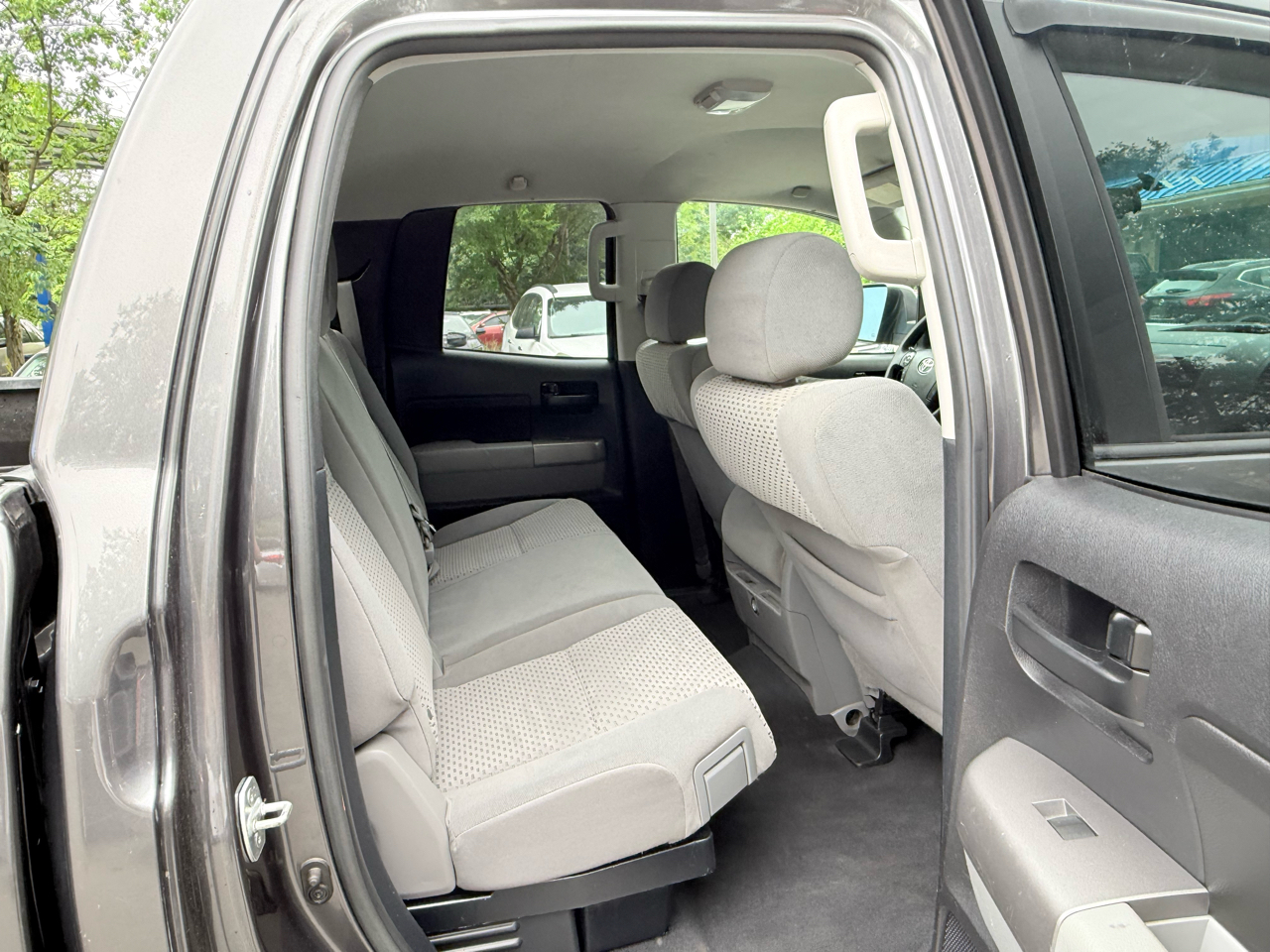 Toyota Tundra Tundra-Grade Double Cab 4.6L 4WD 2013