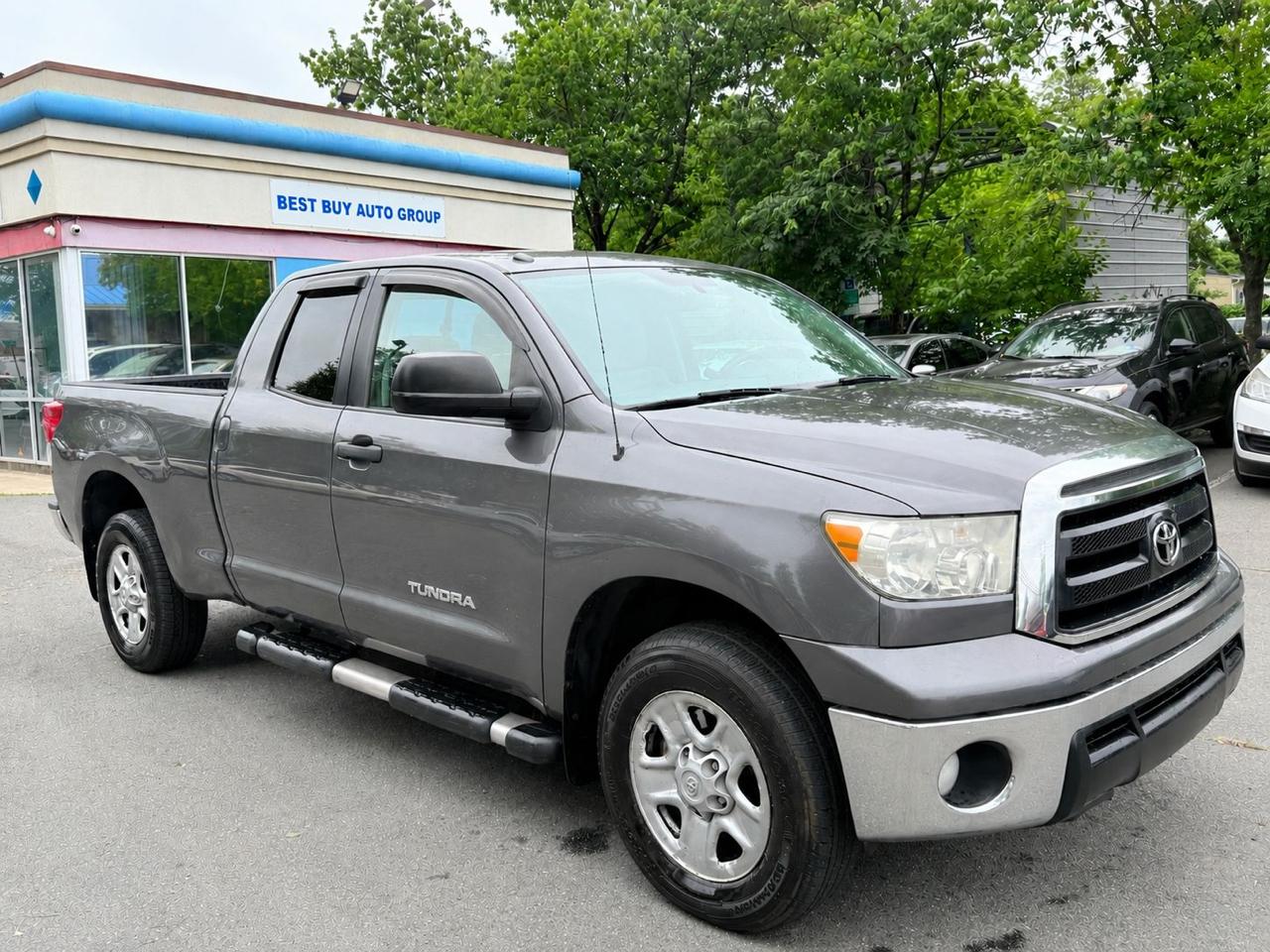 Toyota Tundra Tundra-Grade Double Cab 4.6L 4WD 2013