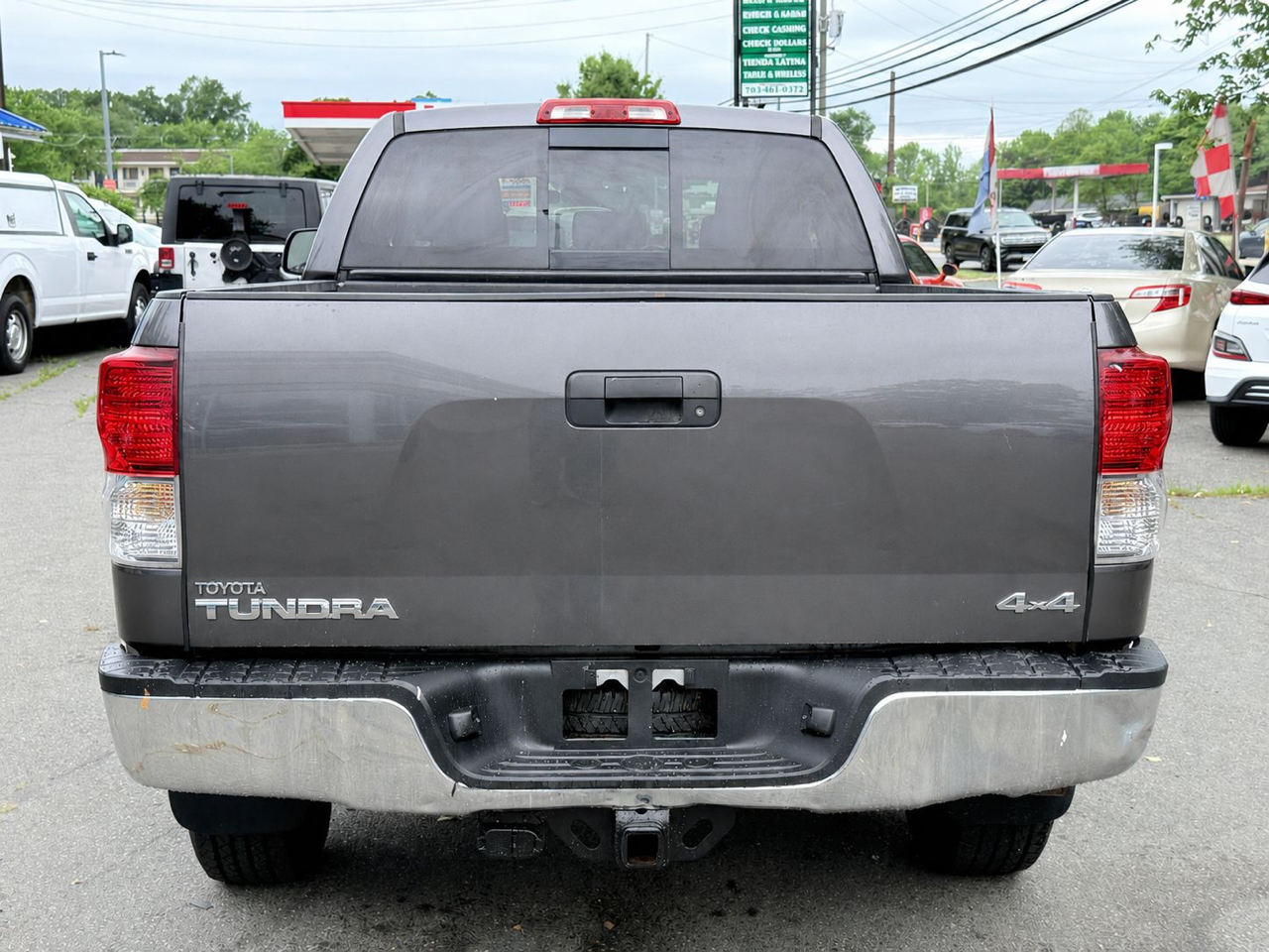 Toyota Tundra Tundra-Grade Double Cab 4.6L 4WD 2013