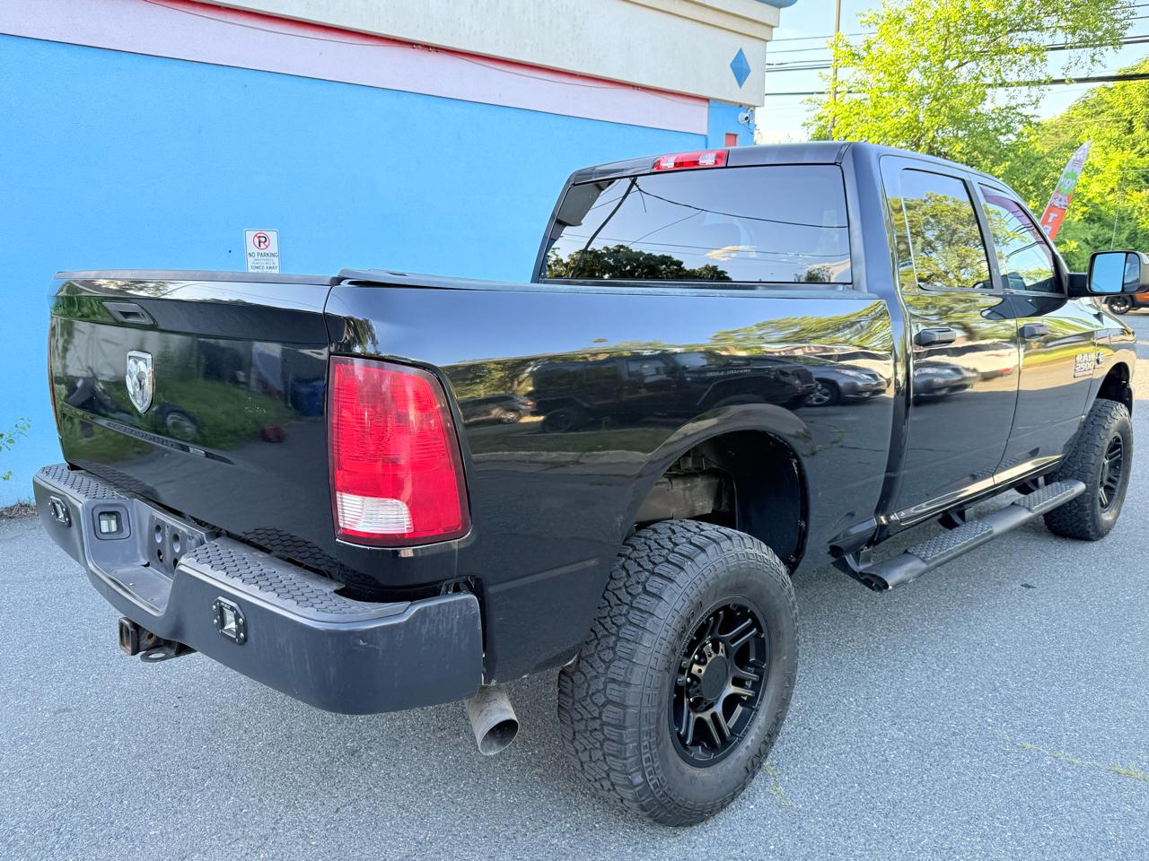 RAM 2500 Tradesman Crew Cab SWB 4WD 2017