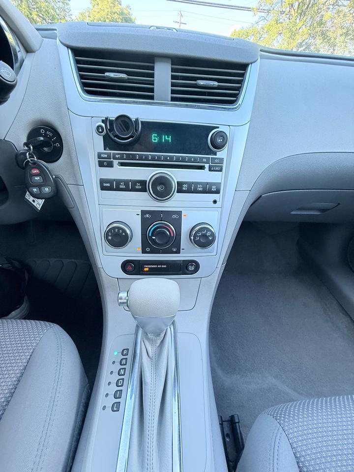 Chevrolet Malibu LS 2008