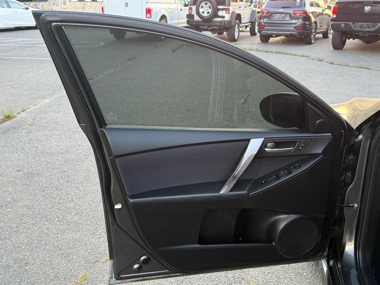 Mazda MAZDA3 s Sport 5-Door 2010