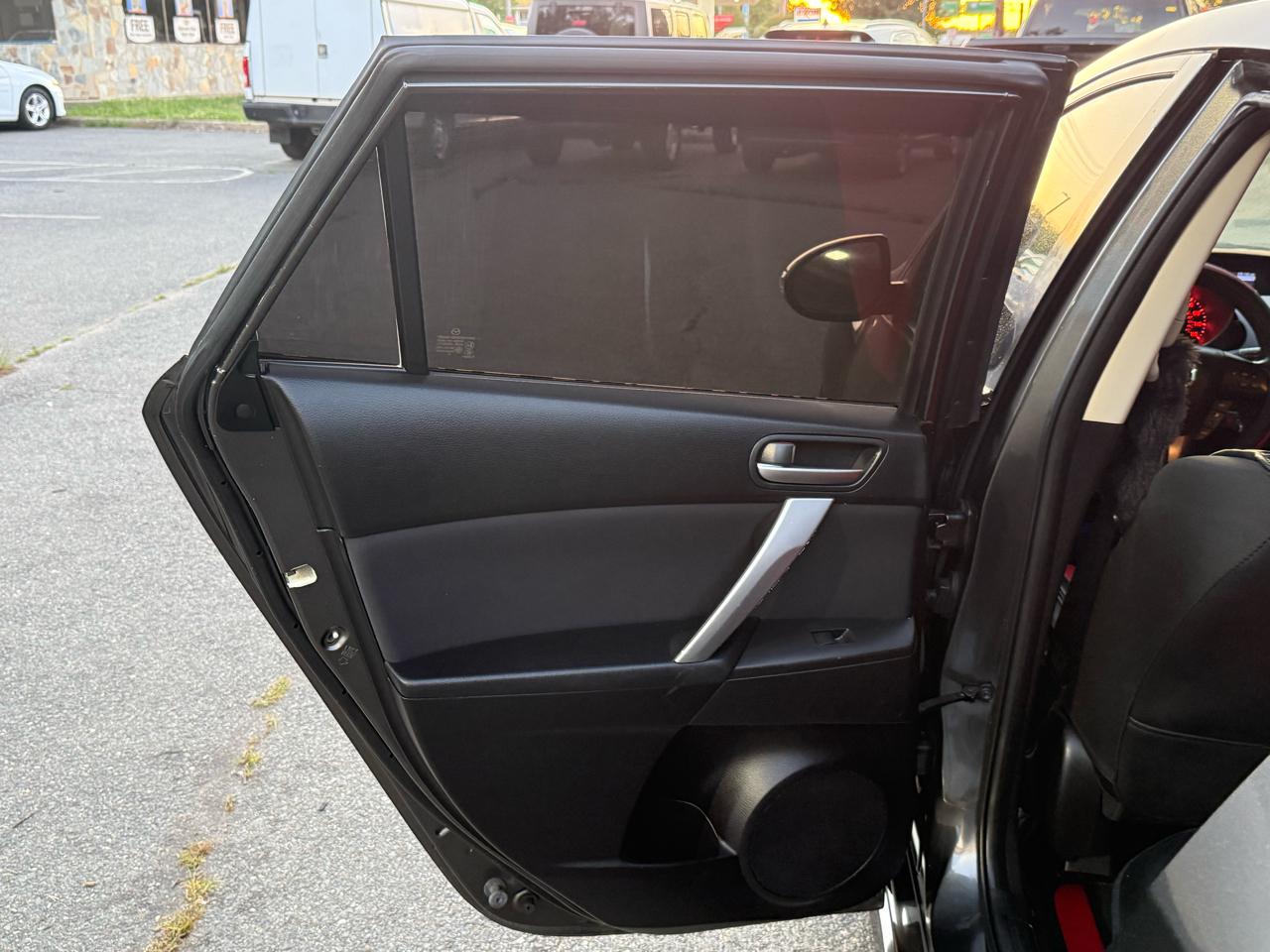 Mazda MAZDA3 s Sport 5-Door 2010