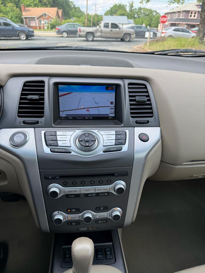Nissan Murano S AWD 2011