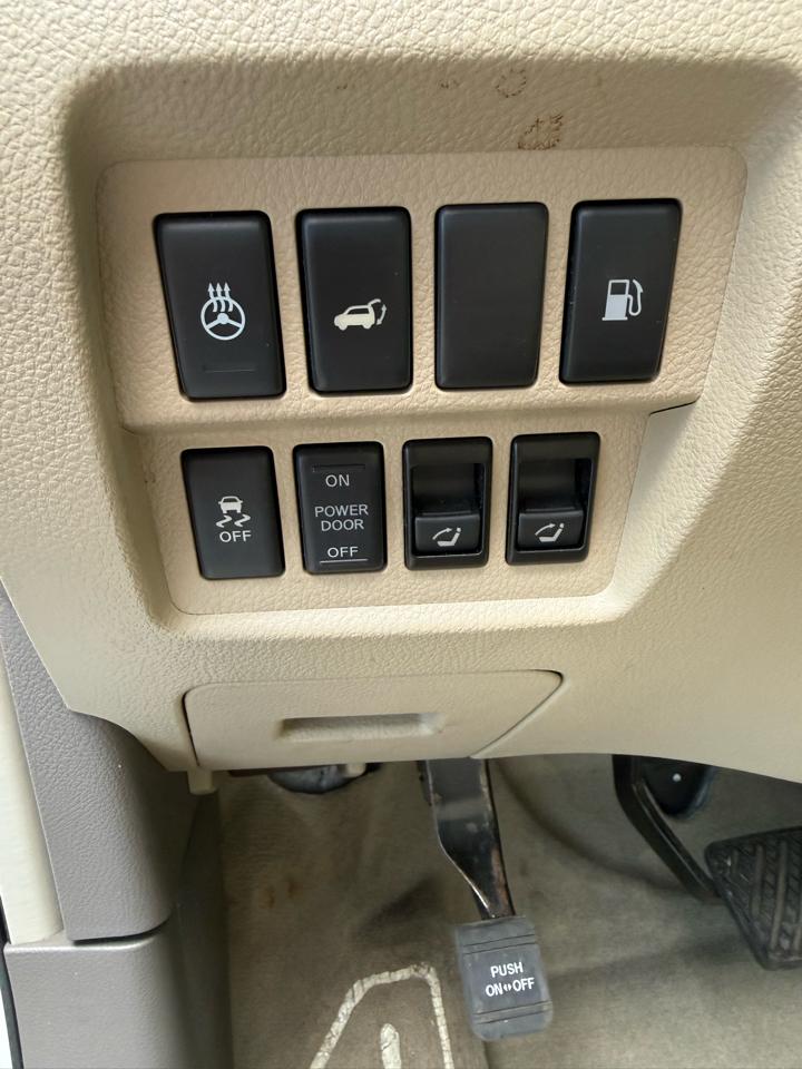 Nissan Murano S AWD 2011