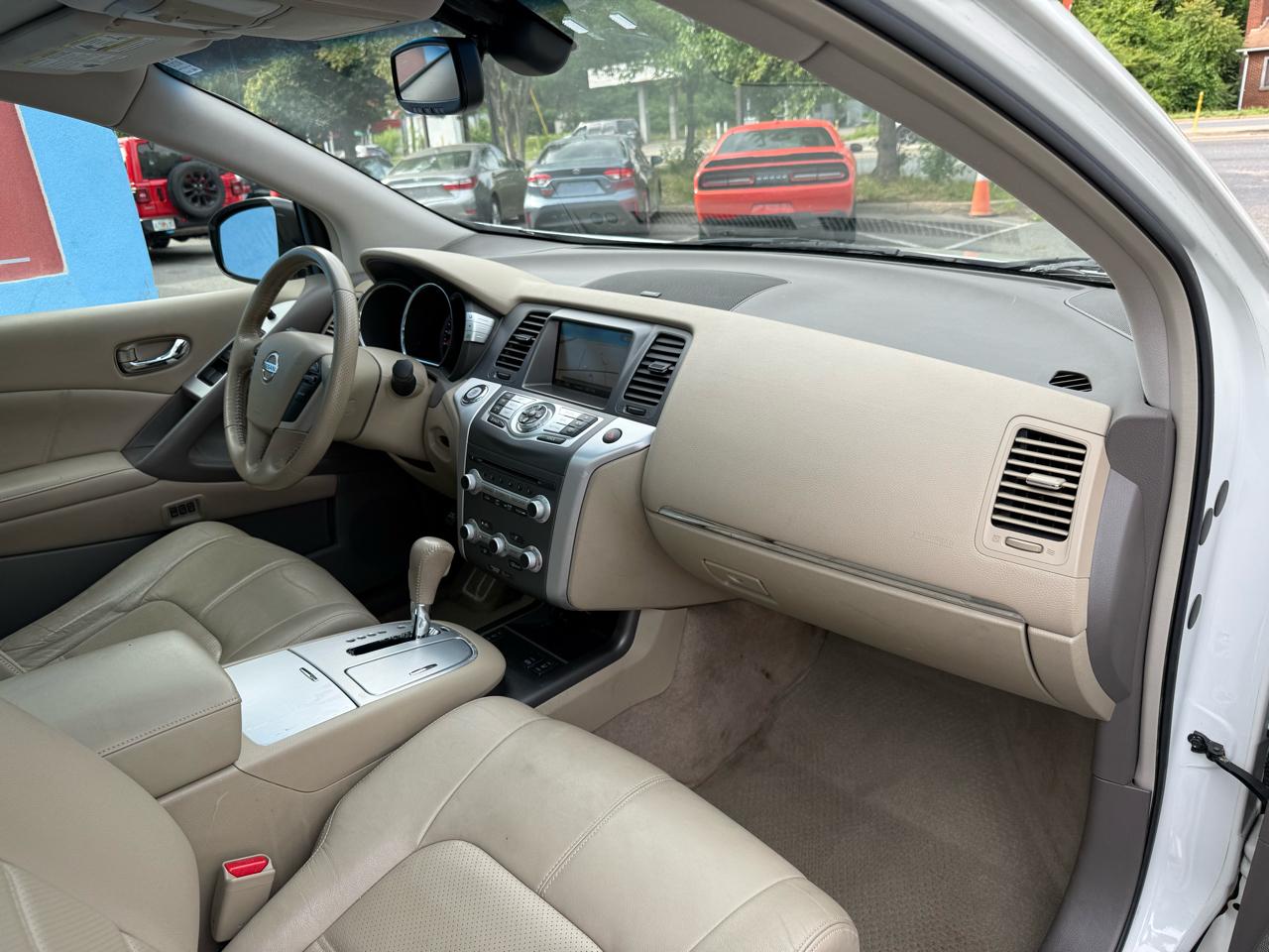 Nissan Murano S AWD 2011