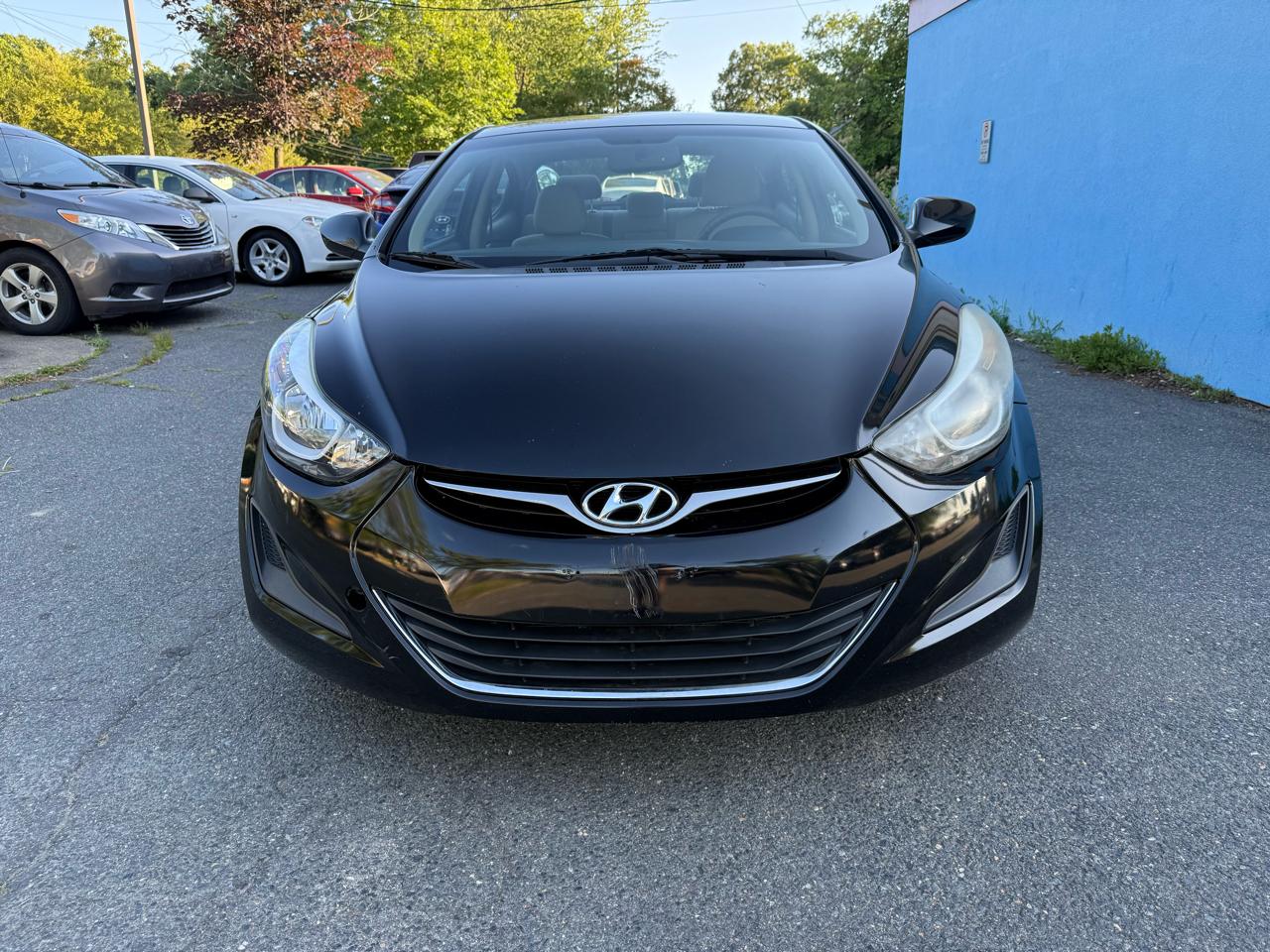 Hyundai Elantra SE 6AT 2016