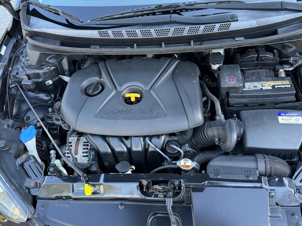 Hyundai Elantra SE 6AT 2016