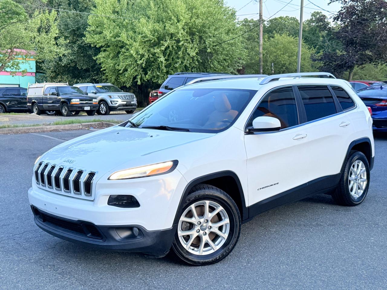 Jeep Cherokee Latitude FWD 2016