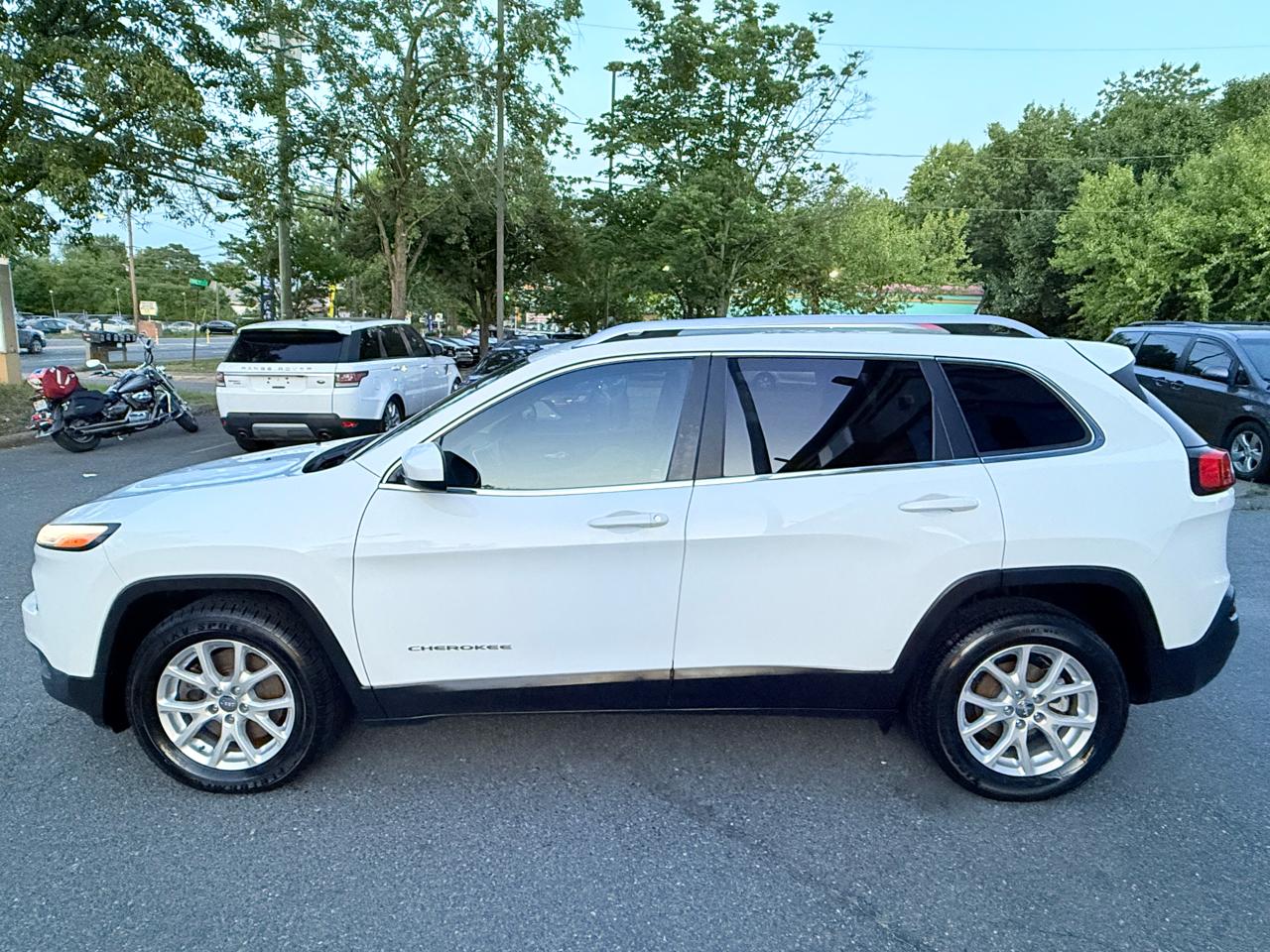 Jeep Cherokee Latitude FWD 2016
