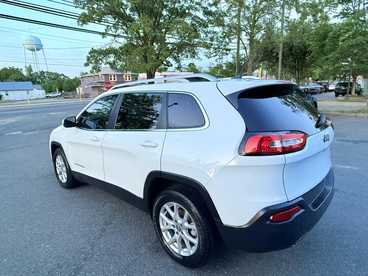 Jeep Cherokee Latitude FWD 2016
