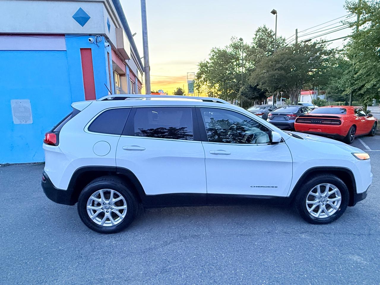 Jeep Cherokee Latitude FWD 2016
