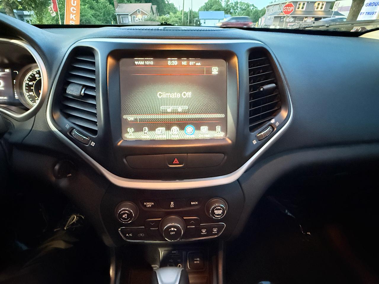 Jeep Cherokee Latitude FWD 2016