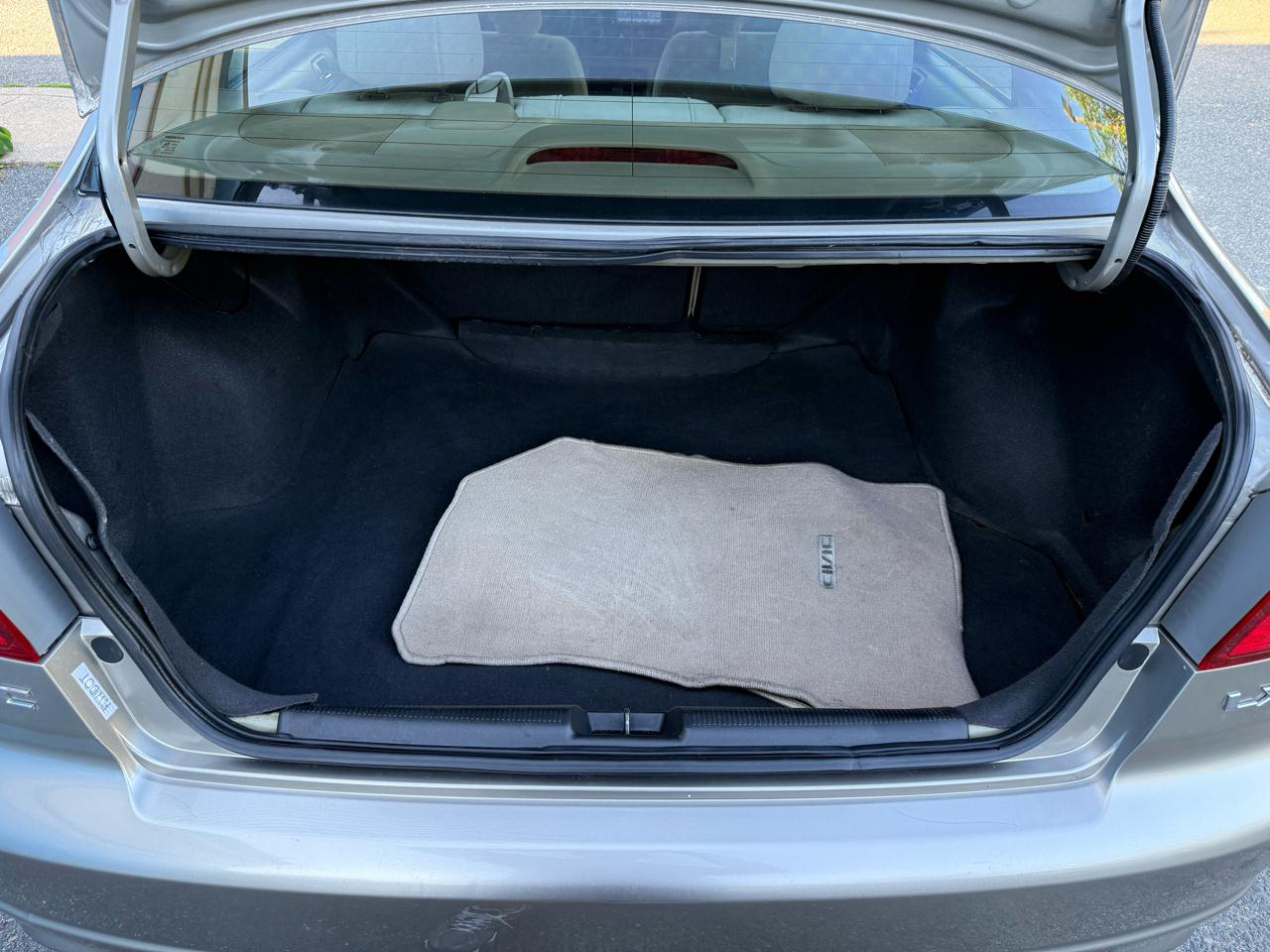 Honda Civic LX Sedan AT 2004