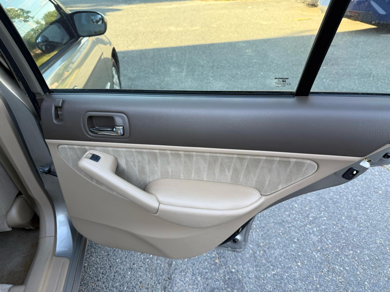 Honda Civic LX Sedan AT 2004
