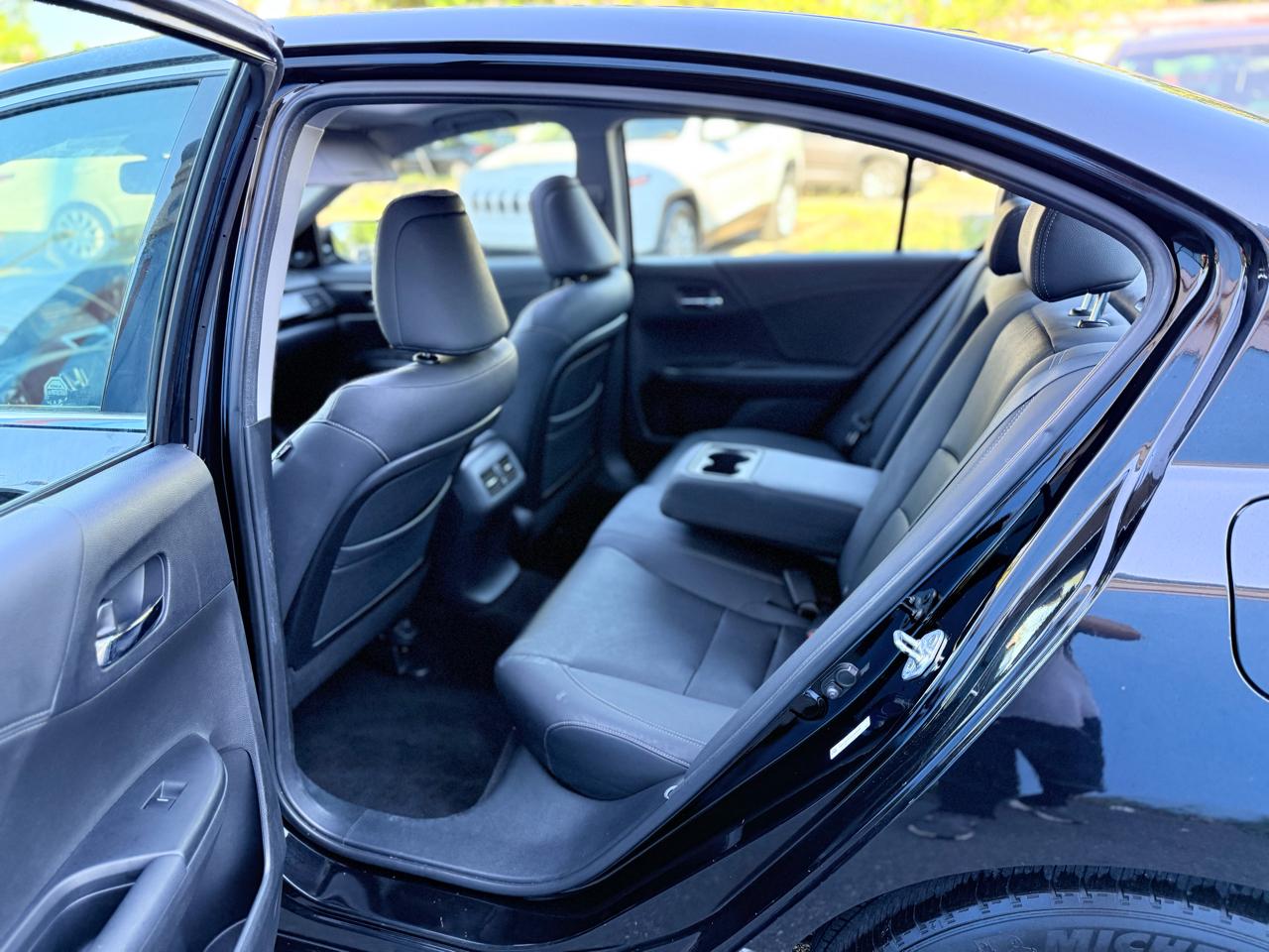 Honda Accord EX-L V6 Sedan AT 2013