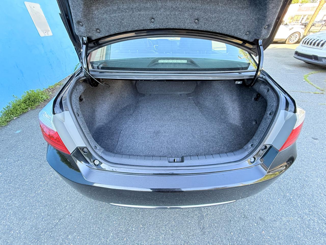 Honda Accord EX-L V6 Sedan AT 2013
